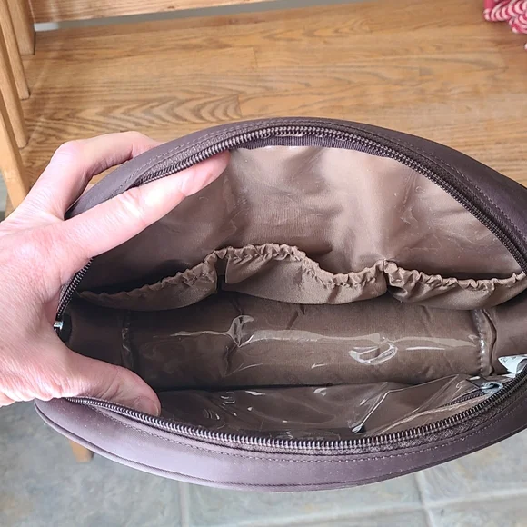 Lug- Toiletry case - Picture 4 of 7